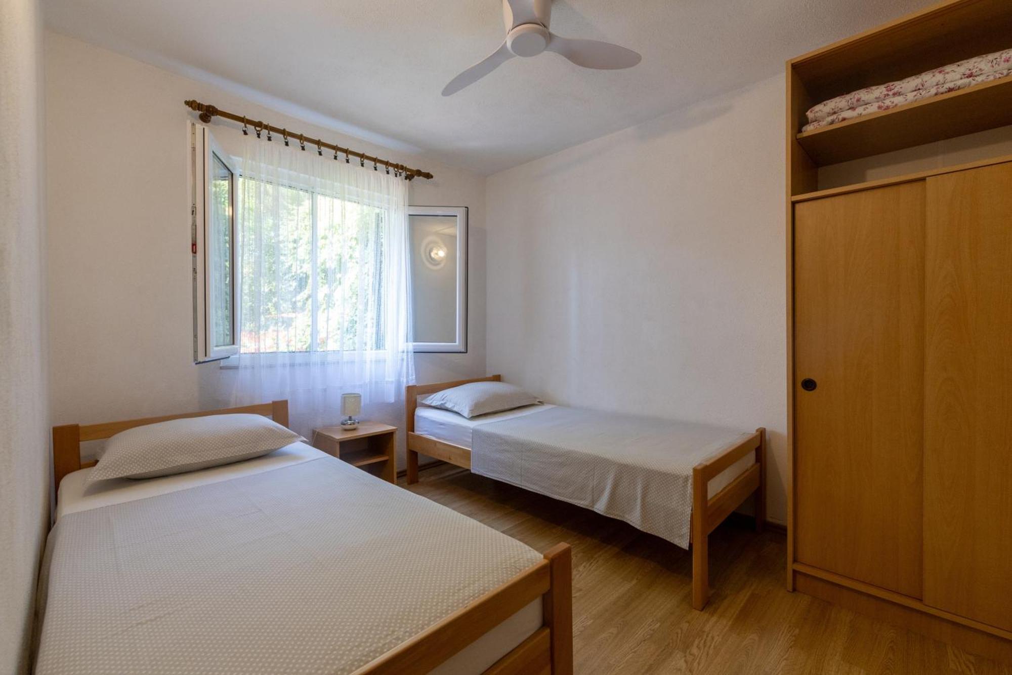 Apartments By The Sea Mudri Dolac, Hvar - 582 Vrboska Luaran gambar