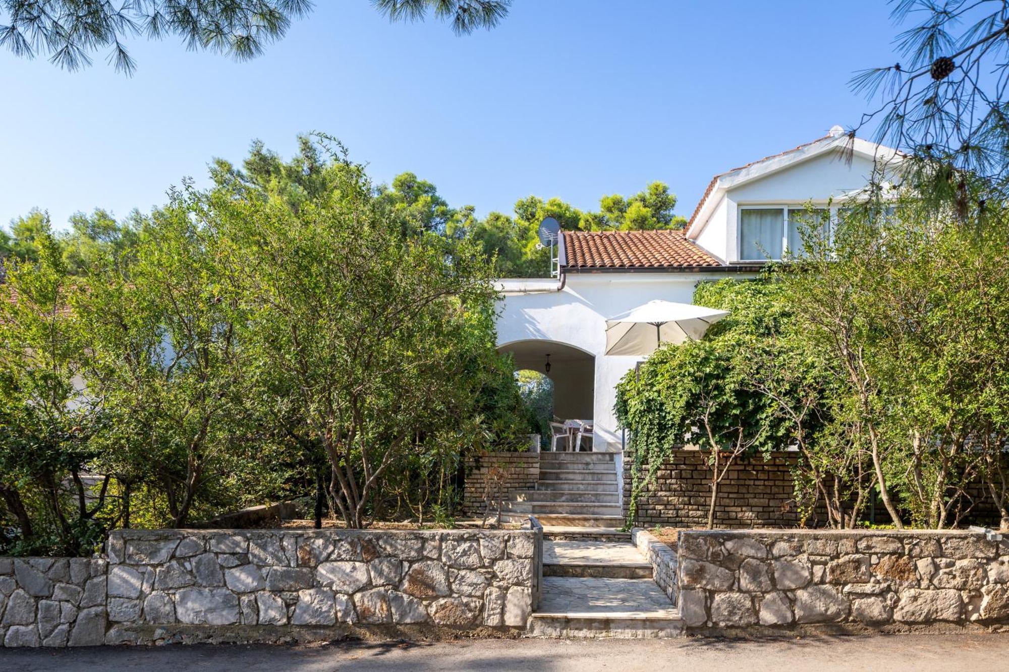 Apartments By The Sea Mudri Dolac, Hvar - 582 Vrboska Luaran gambar